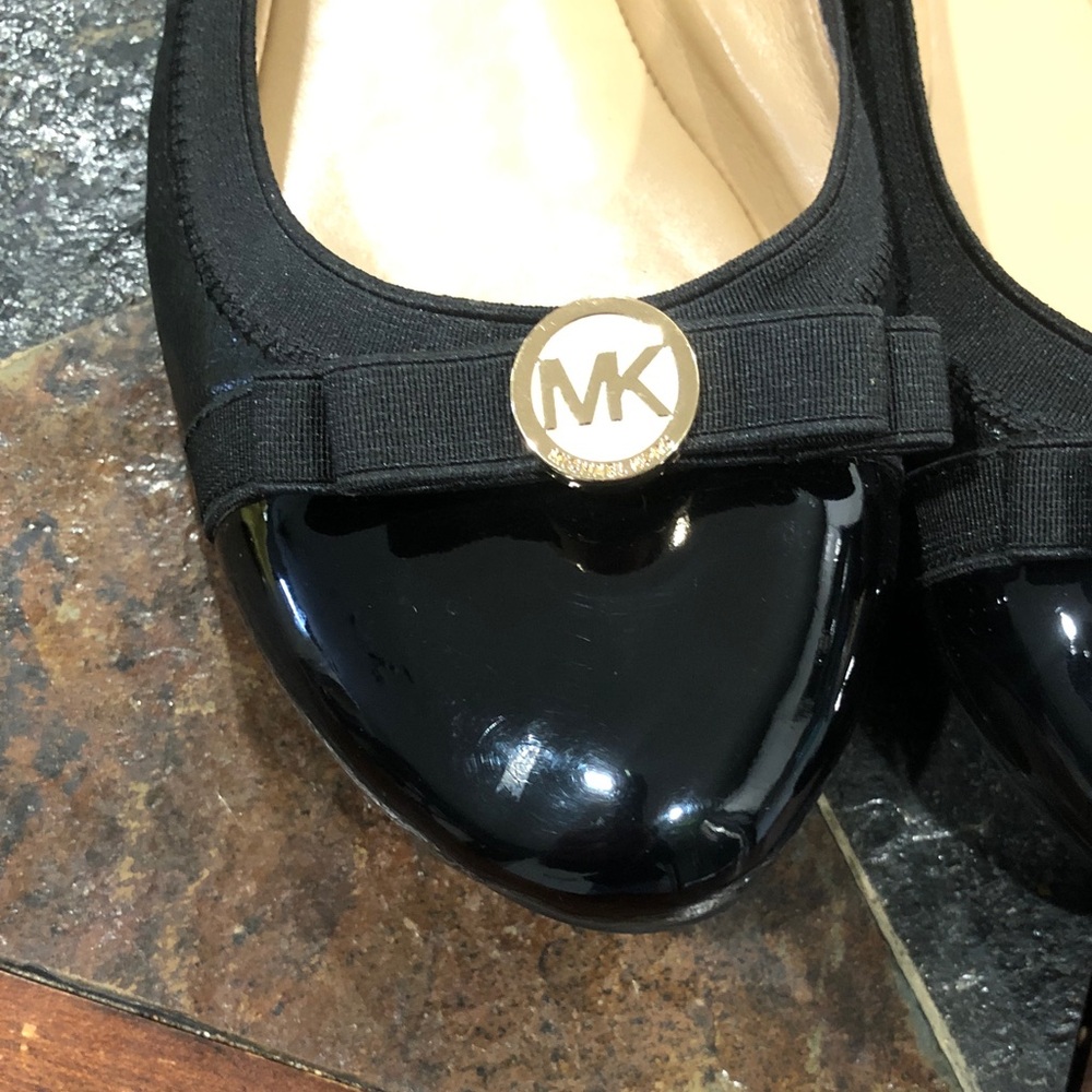Michael Kors Fulton Ballet Flats Black Sz 10 leather and patent leather Bow&Logo - Picture 11 of 16